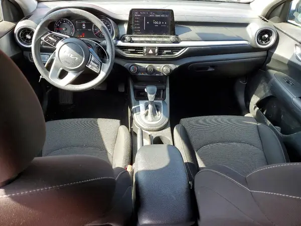 3KPF24AD5PE509113 2023 KIA FORTE - Image 8