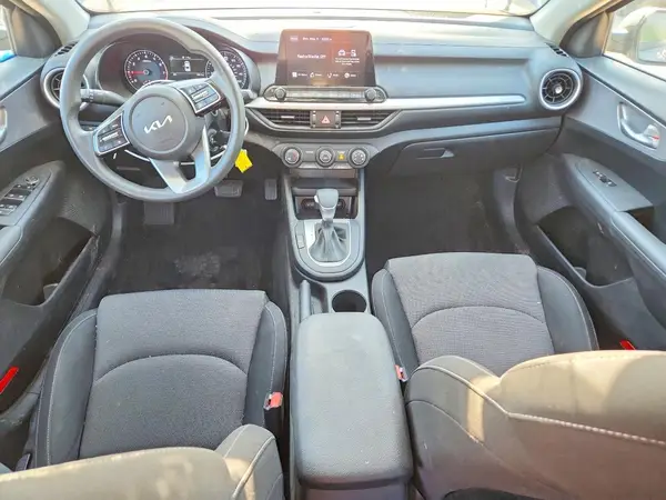 3KPF24AD5PE512562 2023 KIA FORTE - Image 8