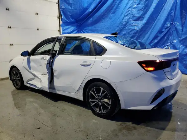 3KPF24AD5PE514361 2023 KIA FORTE - Image 2