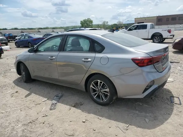 3KPF24AD5PE515381 2023 KIA FORTE - Image 2