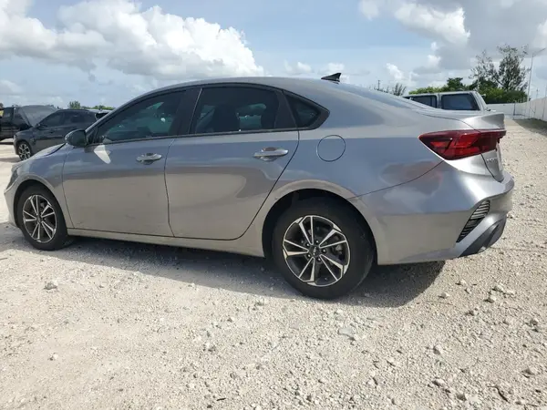 3KPF24AD5PE521407 2023 KIA FORTE - Image 2