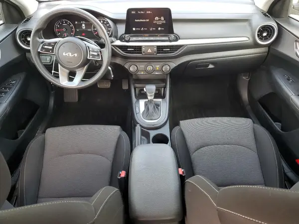 3KPF24AD5PE523917 2023 KIA FORTE - Image 8