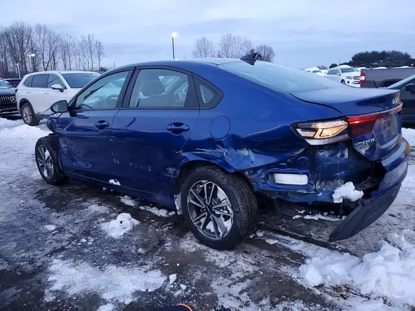 3KPF24AD5PE523920 2023 KIA FORTE - Image 2