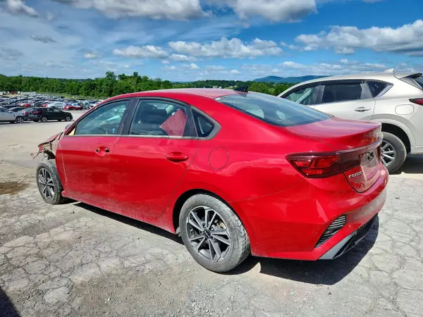 3KPF24AD5PE524453 2023 KIA FORTE - Image 2