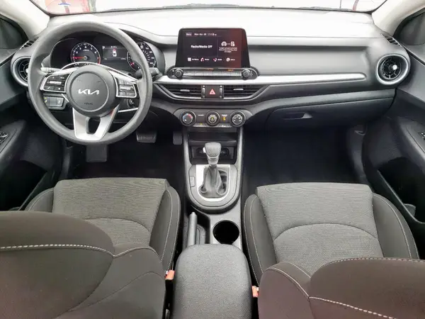 3KPF24AD5PE526770 2023 KIA FORTE - Image 8