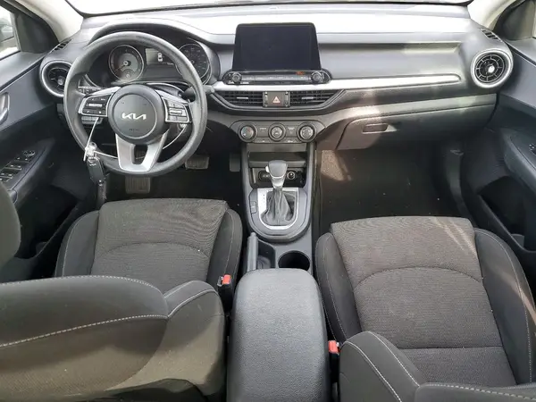 3KPF24AD5PE527031 2023 KIA FORTE - Image 8