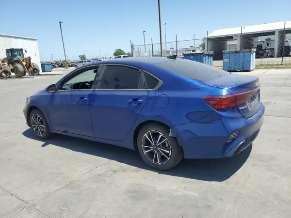 3KPF24AD5PE527207 2023 KIA FORTE - Image 2