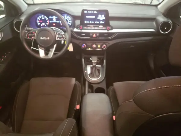 3KPF24AD5PE527482 2023 KIA FORTE - Image 8