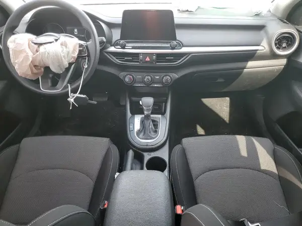 3KPF24AD5PE531824 2023 KIA FORTE - Image 8