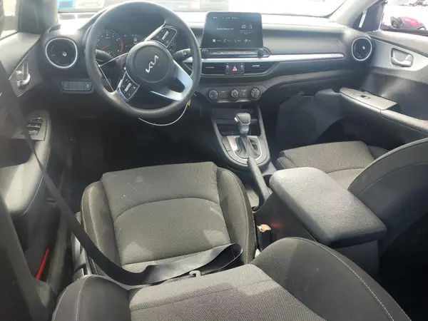 3KPF24AD5PE532066 2023 KIA FORTE - Image 8