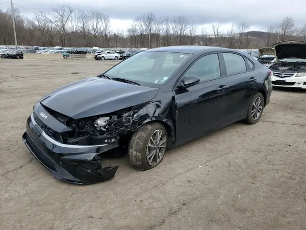 3KPF24AD5PE537137 2023 KIA FORTE - Image 1