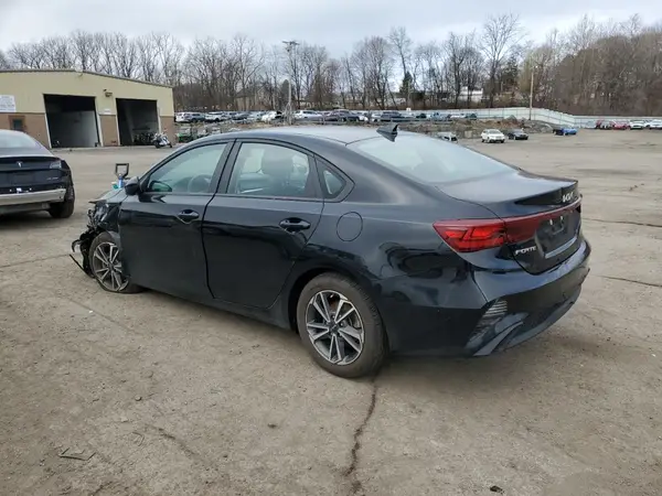 3KPF24AD5PE537137 2023 KIA FORTE - Image 2