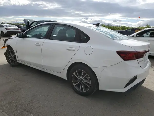 3KPF24AD5PE539065 2023 KIA FORTE - Image 2