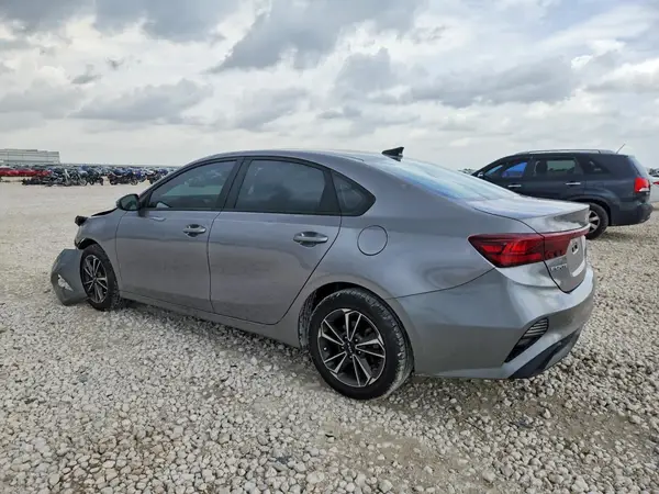 3KPF24AD5PE540202 2023 KIA FORTE - Image 2