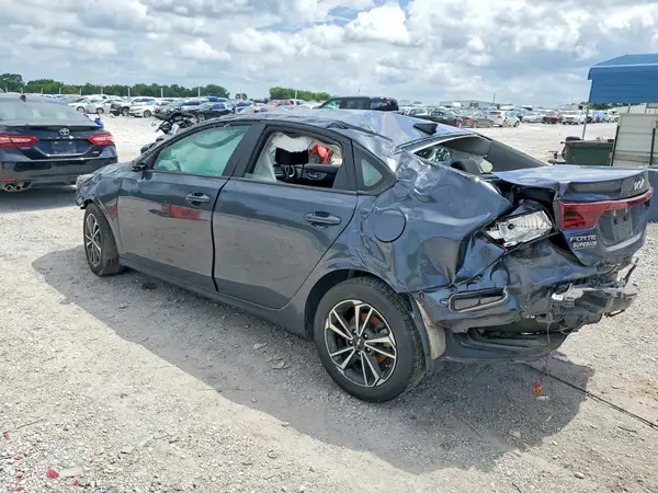 3KPF24AD5PE541530 2023 KIA FORTE - Image 2