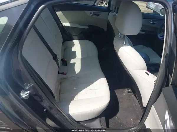 3KPF24AD5PE543617 2023 KIA FORTE - Image 8