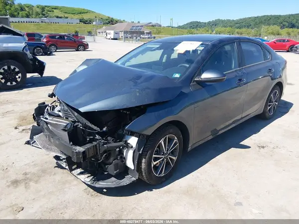 3KPF24AD5PE543794 2023 KIA FORTE - Image 2
