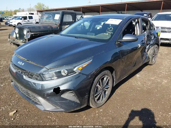 3KPF24AD5PE545125 2023 KIA FORTE - Image 2