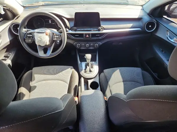 3KPF24AD5PE549353 2023 KIA FORTE - Image 8