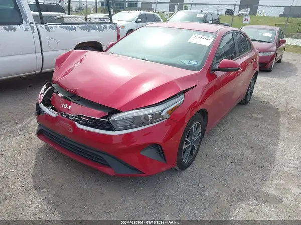 3KPF24AD5PE549563 2023 KIA FORTE - Image 2