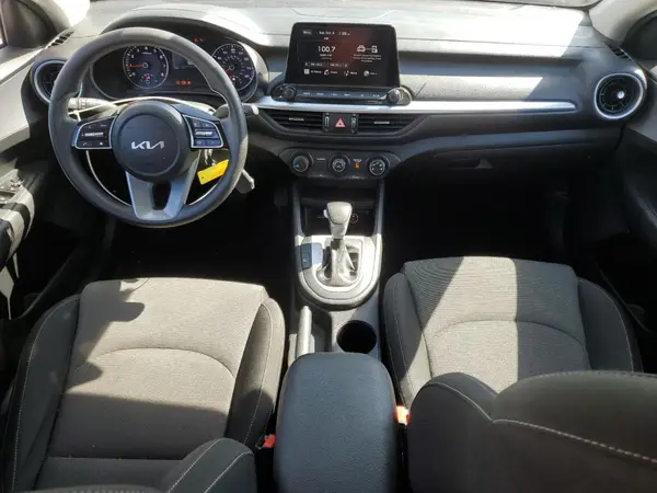 3KPF24AD5PE550955 2023 KIA FORTE - Image 8