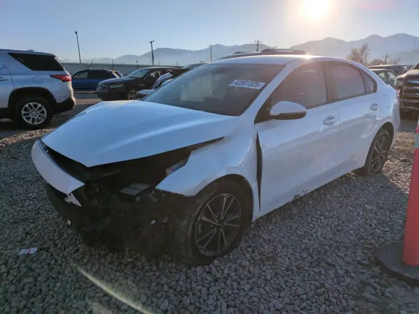 3KPF24AD5PE552365 2023 KIA FORTE - Image 1