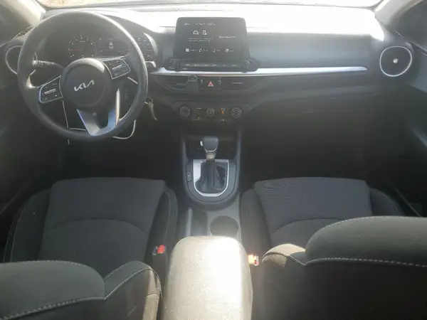 3KPF24AD5PE553127 2023 KIA FORTE - Image 8