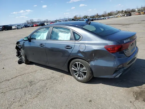 3KPF24AD5PE553208 2023 KIA FORTE - Image 2