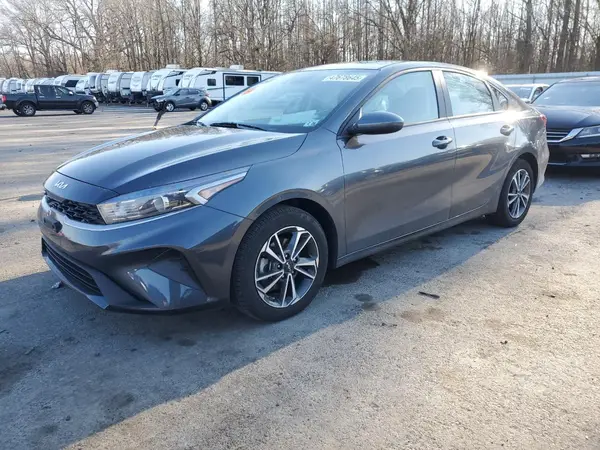 3KPF24AD5PE554388 2023 KIA FORTE - Image 1
