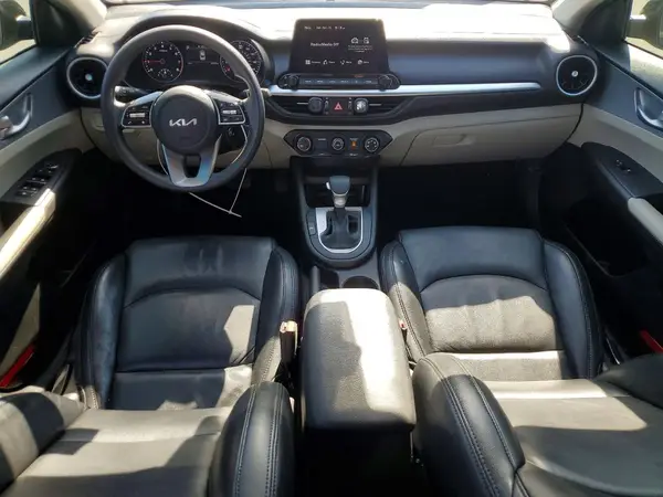 3KPF24AD5PE554892 2023 KIA FORTE - Image 8