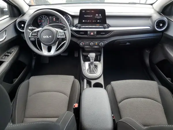 3KPF24AD5PE554939 2023 KIA FORTE - Image 8