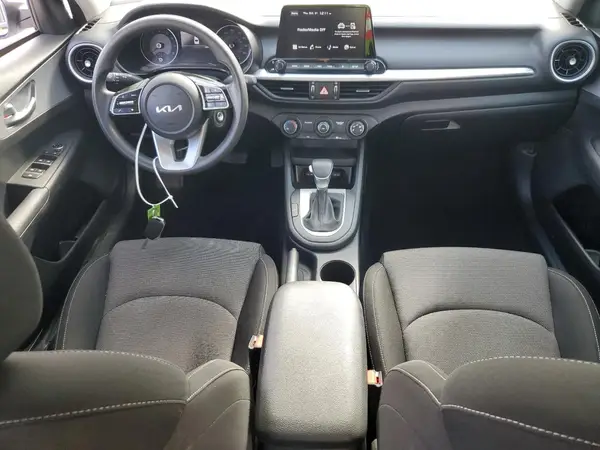3KPF24AD5PE557131 2023 KIA FORTE - Image 8