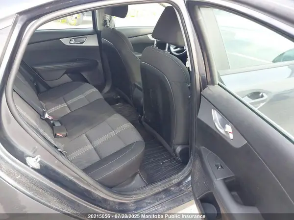 3KPF24AD5PE557761 2023 KIA FORTE - Image 8