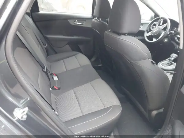 3KPF24AD5PE558344 2023 KIA FORTE - Image 8