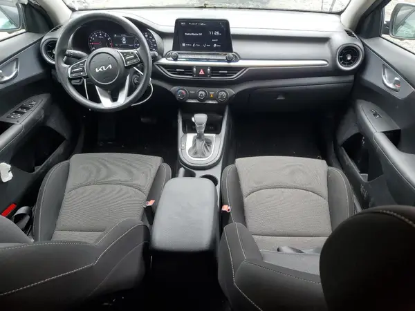 3KPF24AD5PE558490 2023 KIA FORTE - Image 8