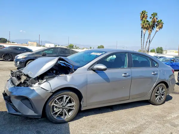 3KPF24AD5PE558747 2023 KIA FORTE - Image 1