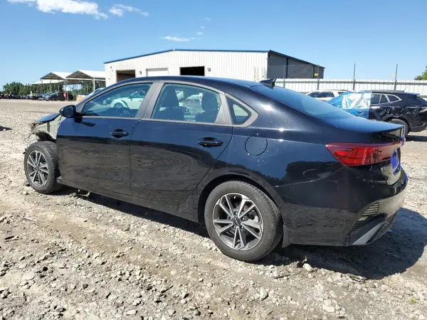3KPF24AD5PE562619 2023 KIA FORTE - Image 2