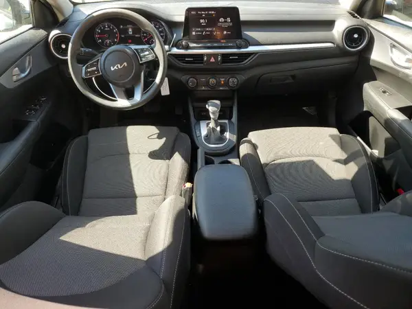 3KPF24AD5PE562619 2023 KIA FORTE - Image 8