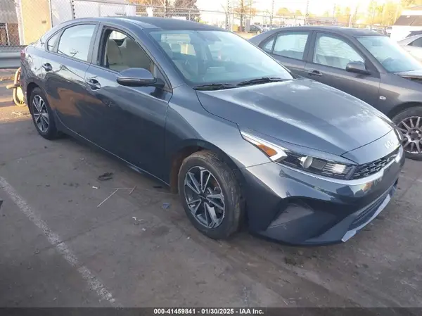 3KPF24AD5PE563690 2023 KIA FORTE - Image 1