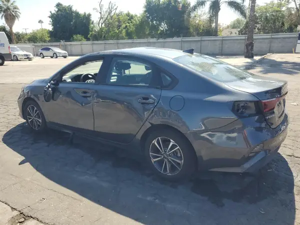 3KPF24AD5PE567917 2023 KIA FORTE - Image 2