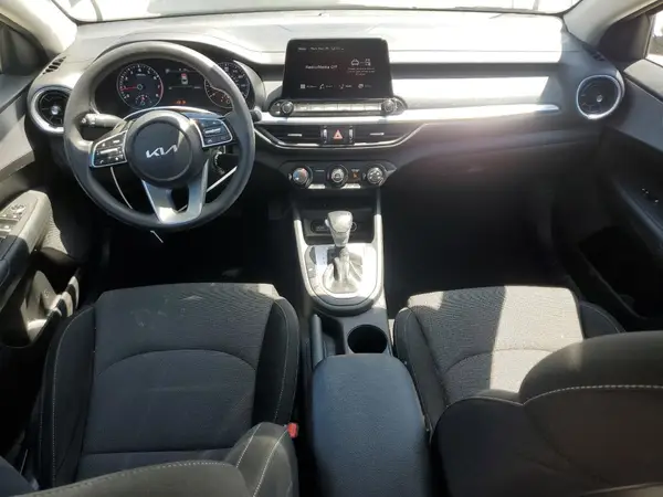 3KPF24AD5PE568484 2023 KIA FORTE - Image 8