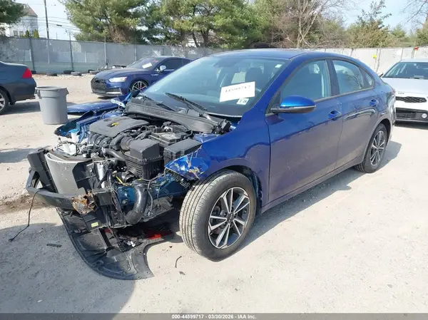 3KPF24AD5PE570221 2023 KIA FORTE - Image 2