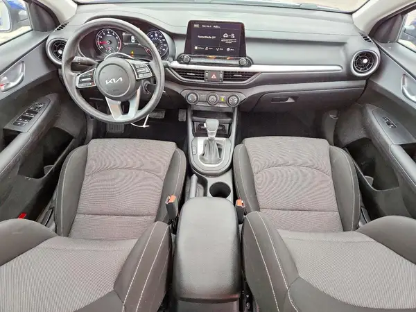 3KPF24AD5PE572115 2023 KIA FORTE - Image 8