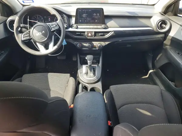 3KPF24AD5PE573989 2023 KIA FORTE - Image 8