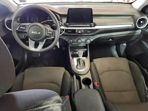 3KPF24AD5PE574561 2023 KIA FORTE - Image 8