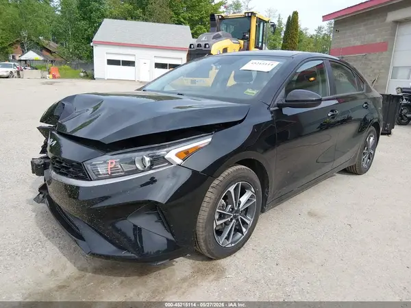 3KPF24AD5PE578755 2023 KIA FORTE - Image 2