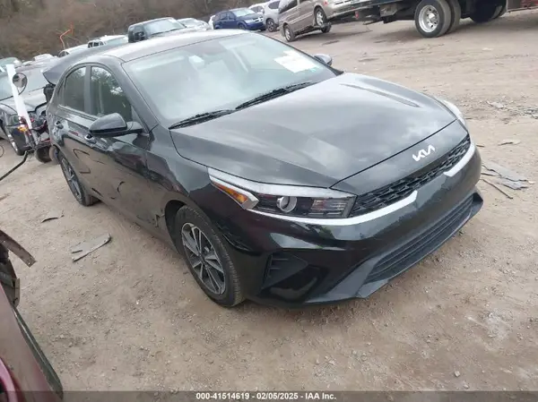 3KPF24AD5PE578903 2023 KIA FORTE - Image 1