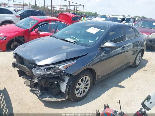 3KPF24AD5PE579470 2023 KIA FORTE - Image 2