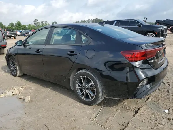 3KPF24AD5PE581316 2023 KIA FORTE - Image 2