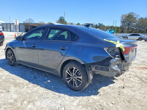 3KPF24AD5PE581381 2023 KIA FORTE - Image 2